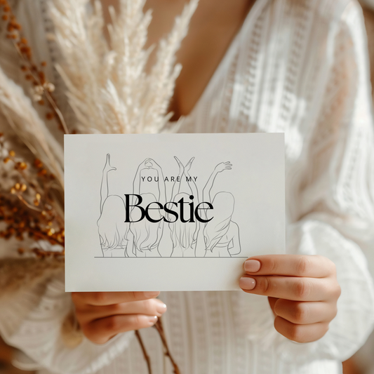 Minimalistische Postkarte mit ‚You Are My Bestie‘-Schriftzug – perfekte Freundschaftskarte für die beste Freundin oder den besten Freund