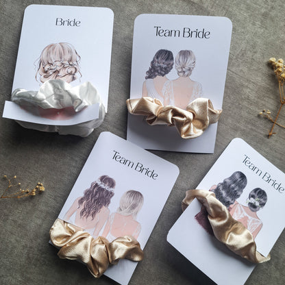 Bride & Team Bride Scrunchie Set – Satin Haargummis für Hochzeit & JGA