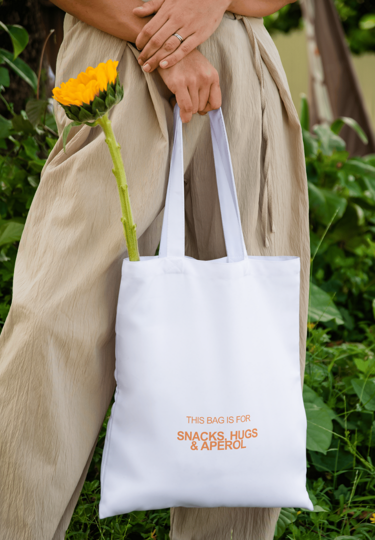 Stofftasche Snacks, Hugs and Aperol