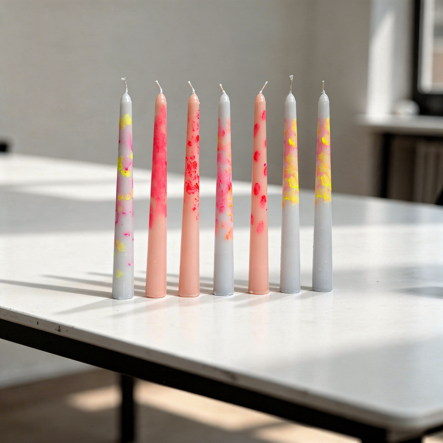 Trendige Dip Dye Kerzen – Handbemalt, Bunt & Modern – Perfekt als Geschenk & Deko