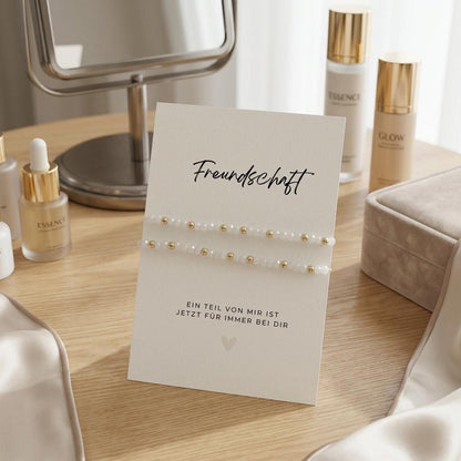 Geschenk für die beste Freundin – 2 Freundschaftsarmbänder mit Karte