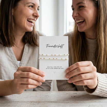 Geschenk für die beste Freundin – 2 Freundschaftsarmbänder mit Karte